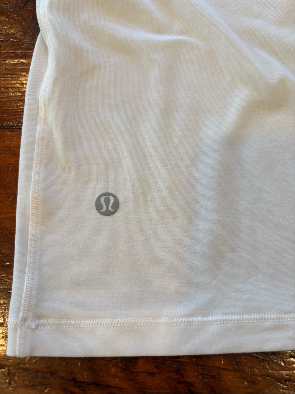 Lululemon Jersey Training Short Sleeve size 8 white - Picture 3 of 3